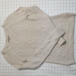 Gap sweater